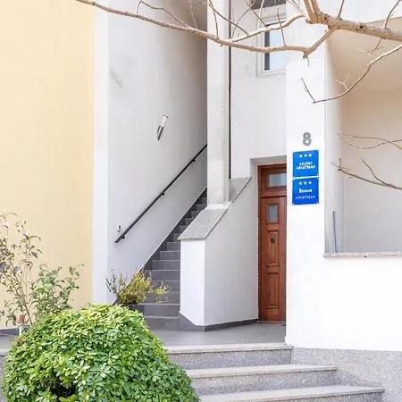 Alto 1 Studio Apartamento *